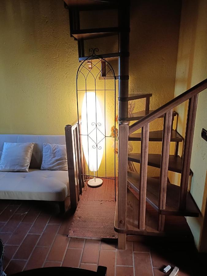 Il Borgo Dei Pini Apartment วินชี ภายนอก รูปภาพ
