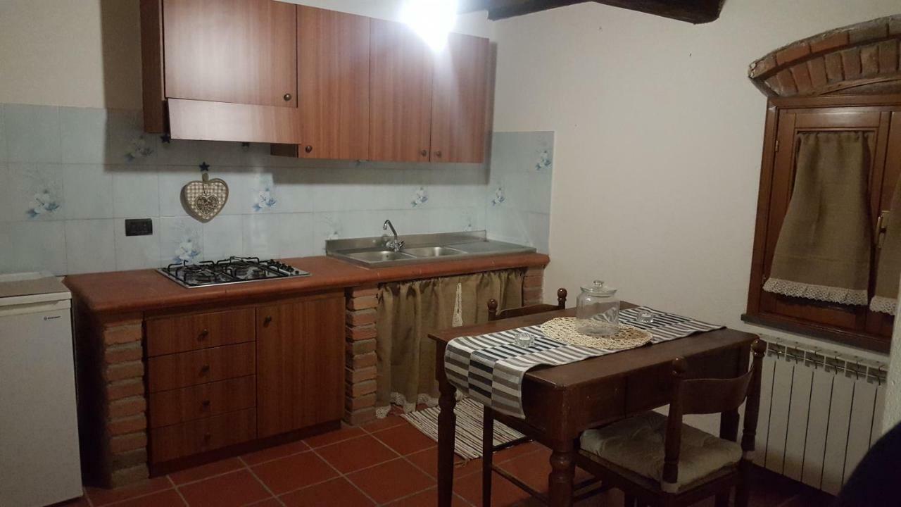 Il Borgo Dei Pini Apartment วินชี ภายนอก รูปภาพ