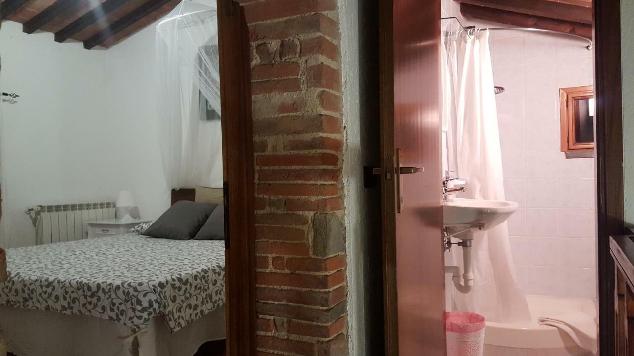 Il Borgo Dei Pini Apartment วินชี ภายนอก รูปภาพ