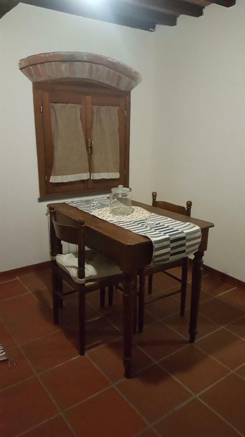 Il Borgo Dei Pini Apartment วินชี ภายนอก รูปภาพ